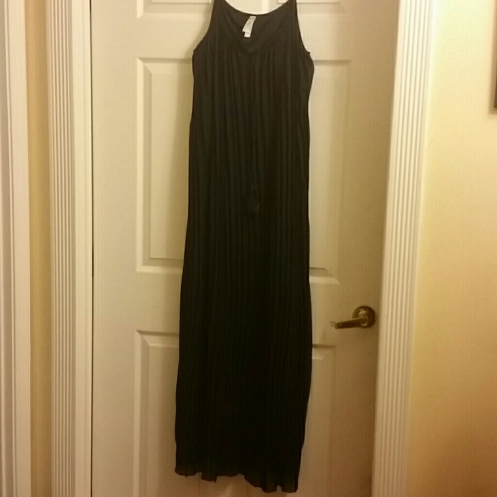 Pleated maxi sun dress, lined